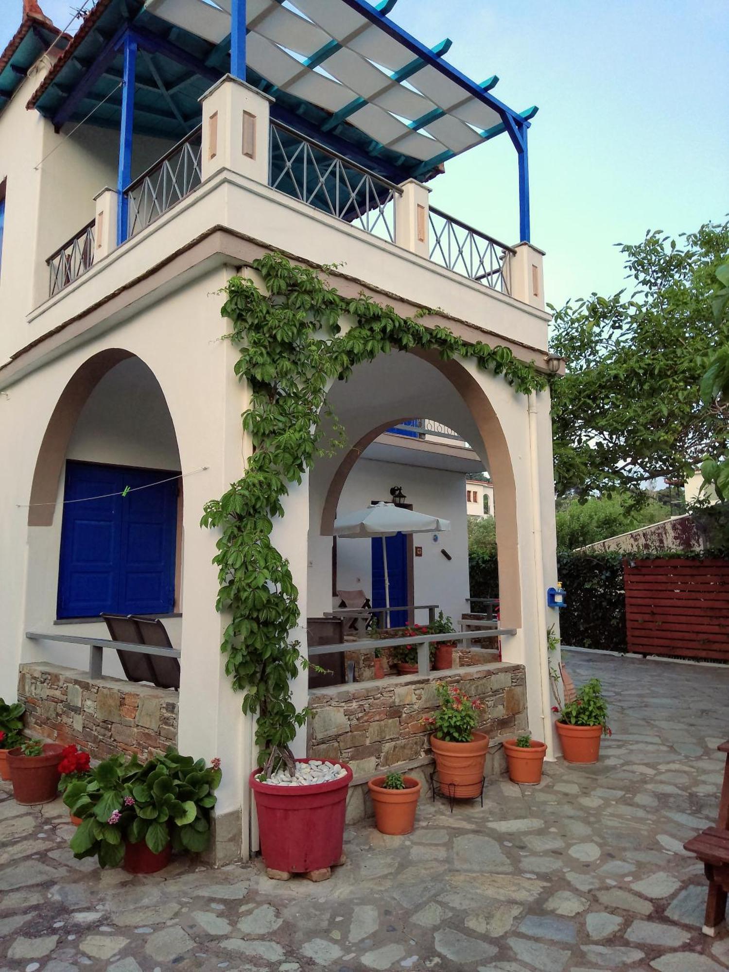 Alexandra Studios Stafylos Bagian luar foto