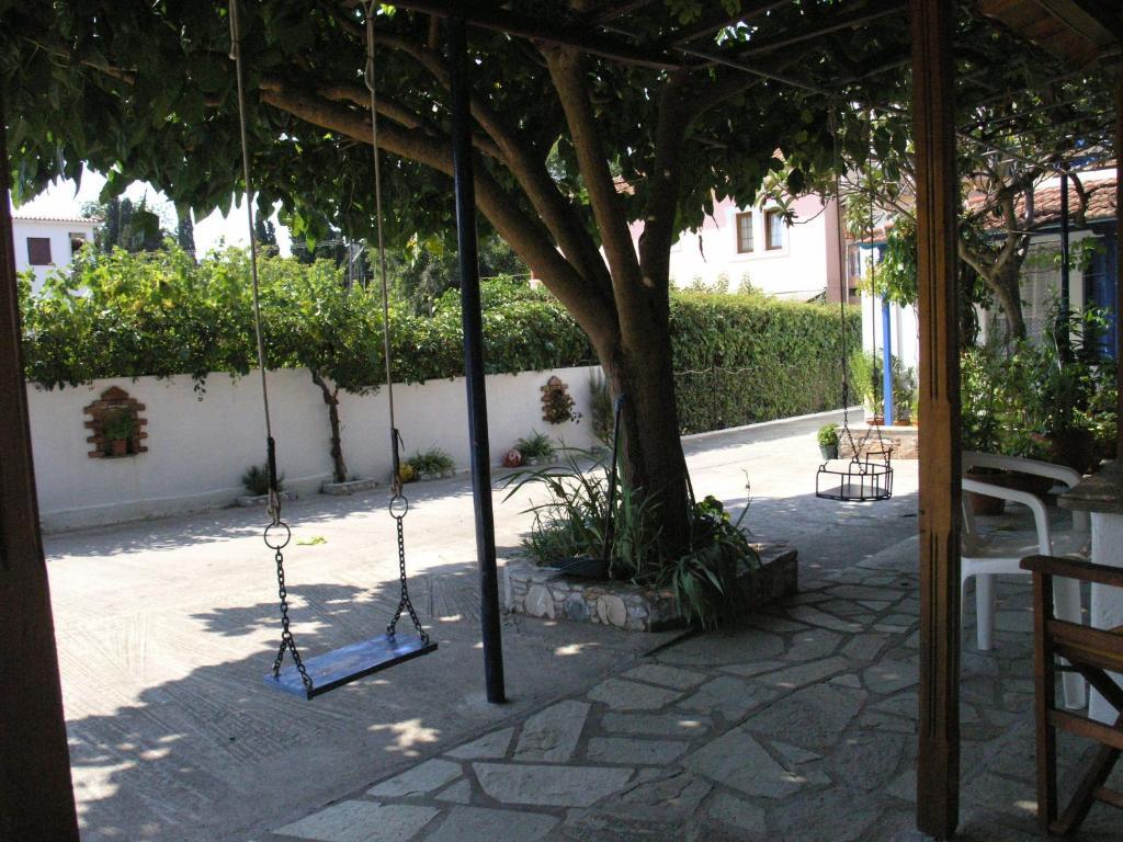 Alexandra Studios Stafylos Bagian luar foto