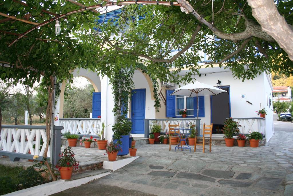 Alexandra Studios Stafylos Bagian luar foto