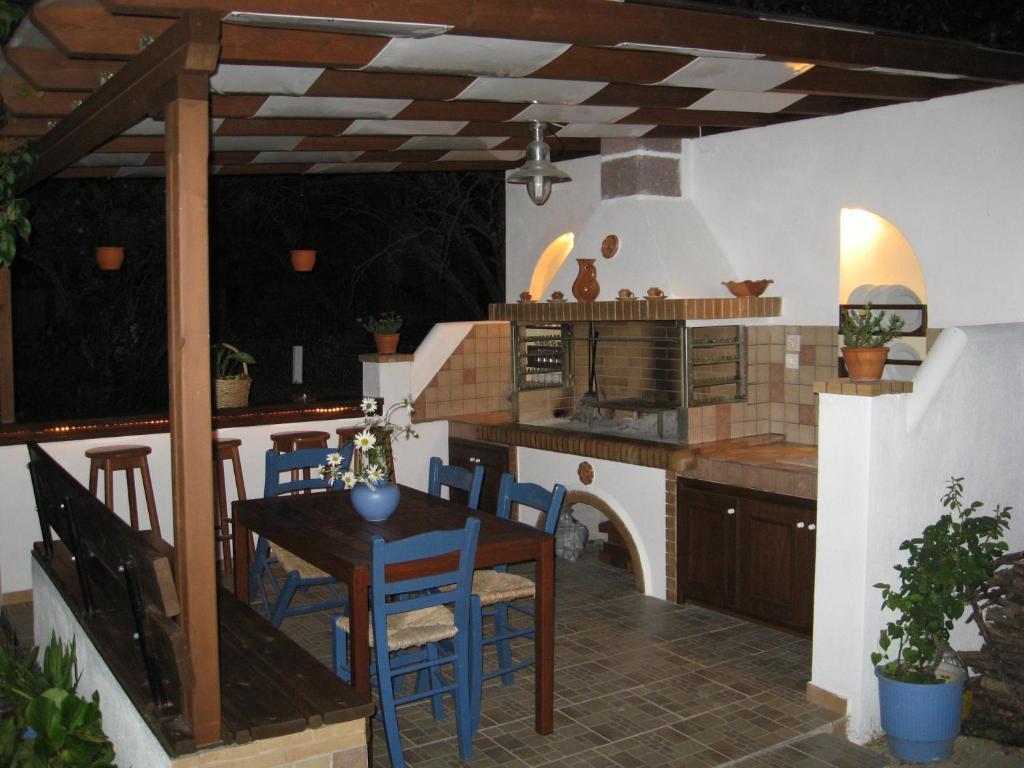 Alexandra Studios Stafylos Bagian luar foto